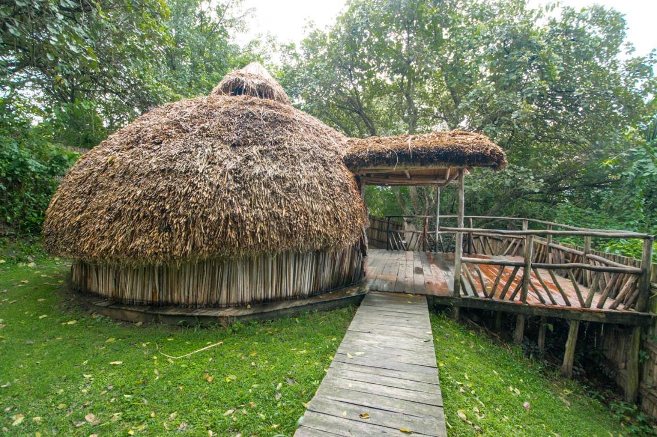 Byoona Amagara At Lake Bunyonyi Kabale Buitenkant foto