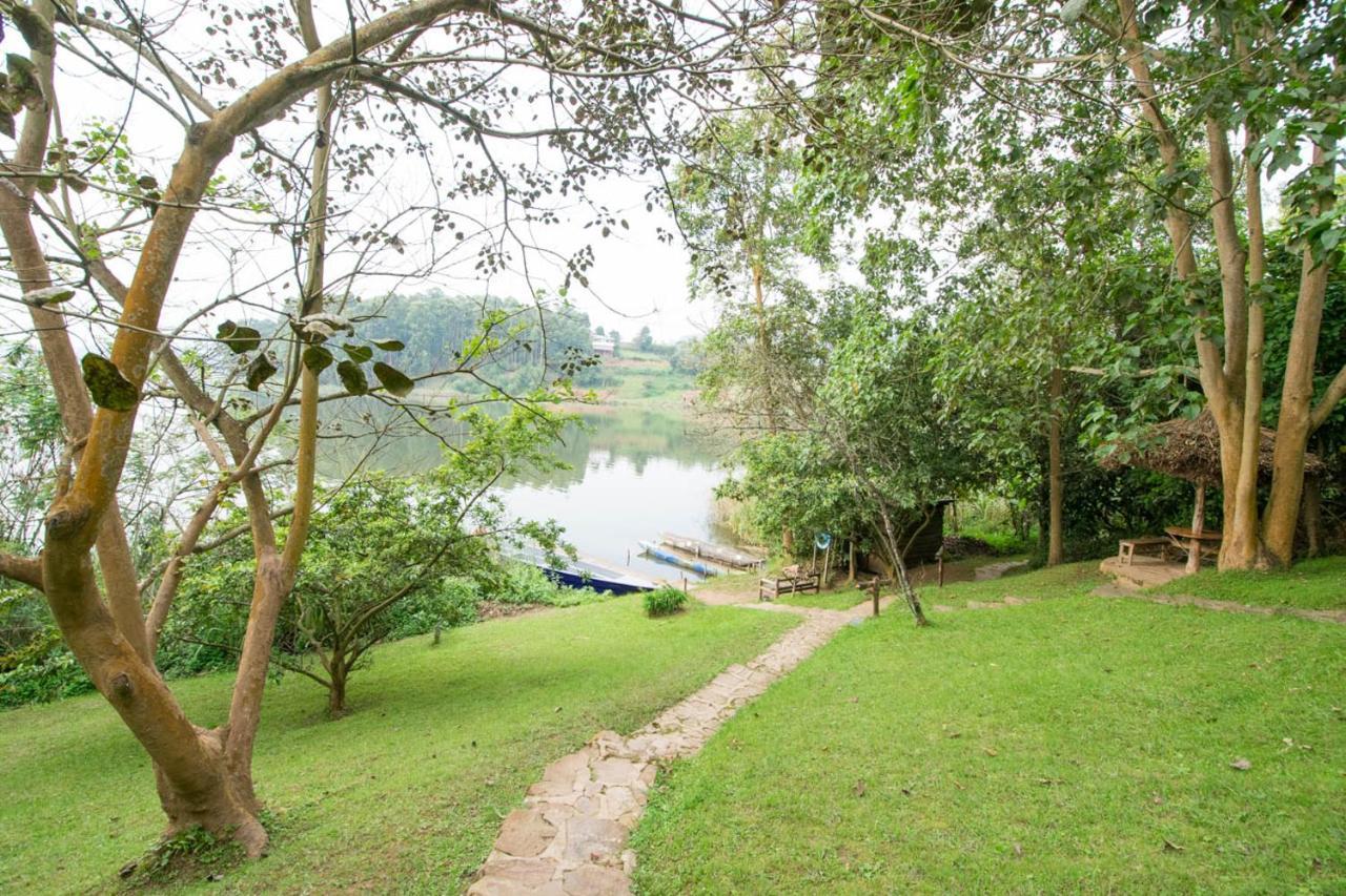 Byoona Amagara At Lake Bunyonyi Kabale Buitenkant foto